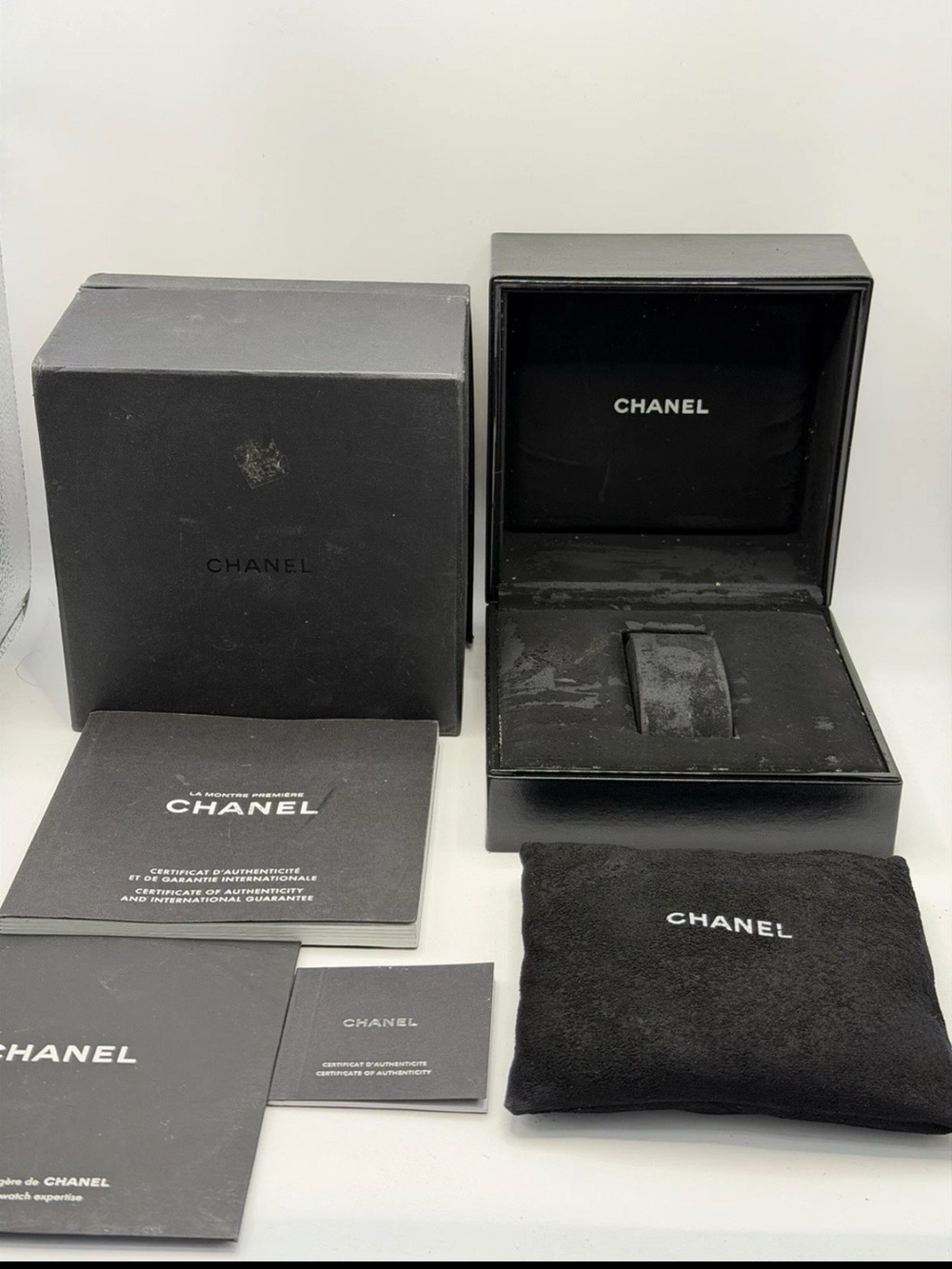 CHANEL Black Watch Presentation Box Set with Branded Pouch